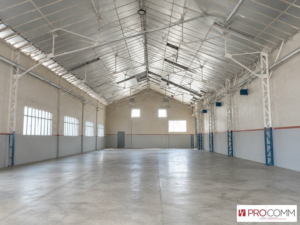 Industrial in Bollène for lease Interior Photo- Image 1 of 4
