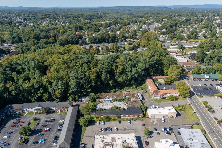 217 Westfield St, West Springfield, MA for sale - Building Photo - Image 2 of 4