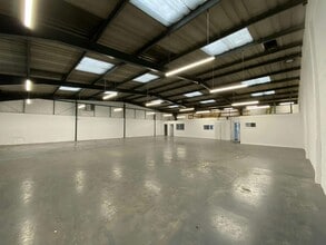 20 Tollpark Rd, Cumbernauld for lease Interior Photo- Image 2 of 2