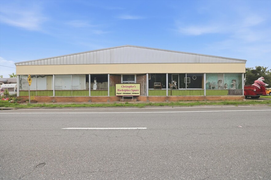 114 S Byron Butler Pky, Perry, FL for sale - Building Photo - Image 2 of 8