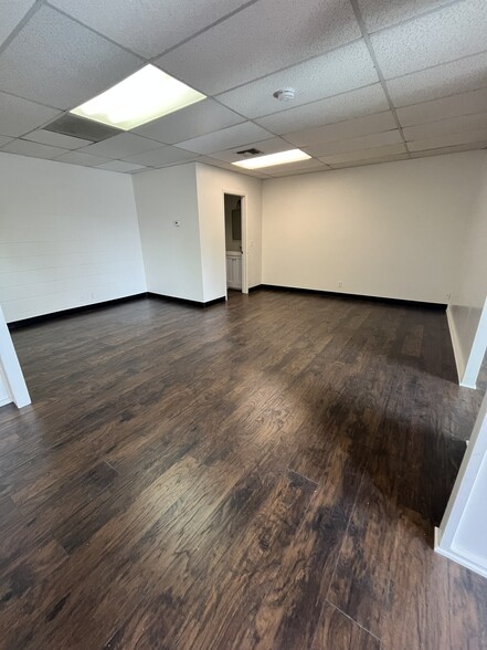 14231 Garden Rd, Poway, CA for lease - Interior Photo - Image 3 of 9