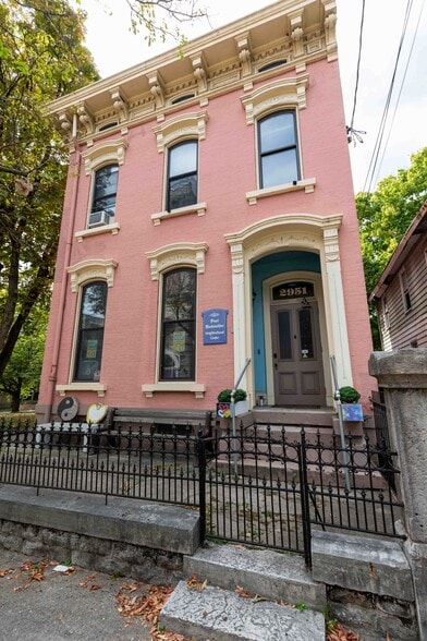 2951 Sidney Ave, Cincinnati, OH à vendre - Photo du bâtiment - Image 1 de 19