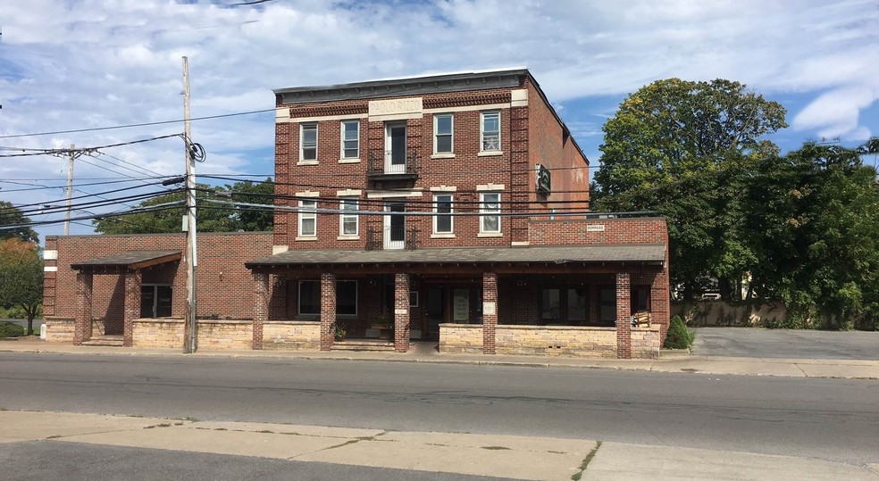 1711-1713 Bleecker St, Utica, NY à vendre - Photo du bâtiment - Image 1 de 1