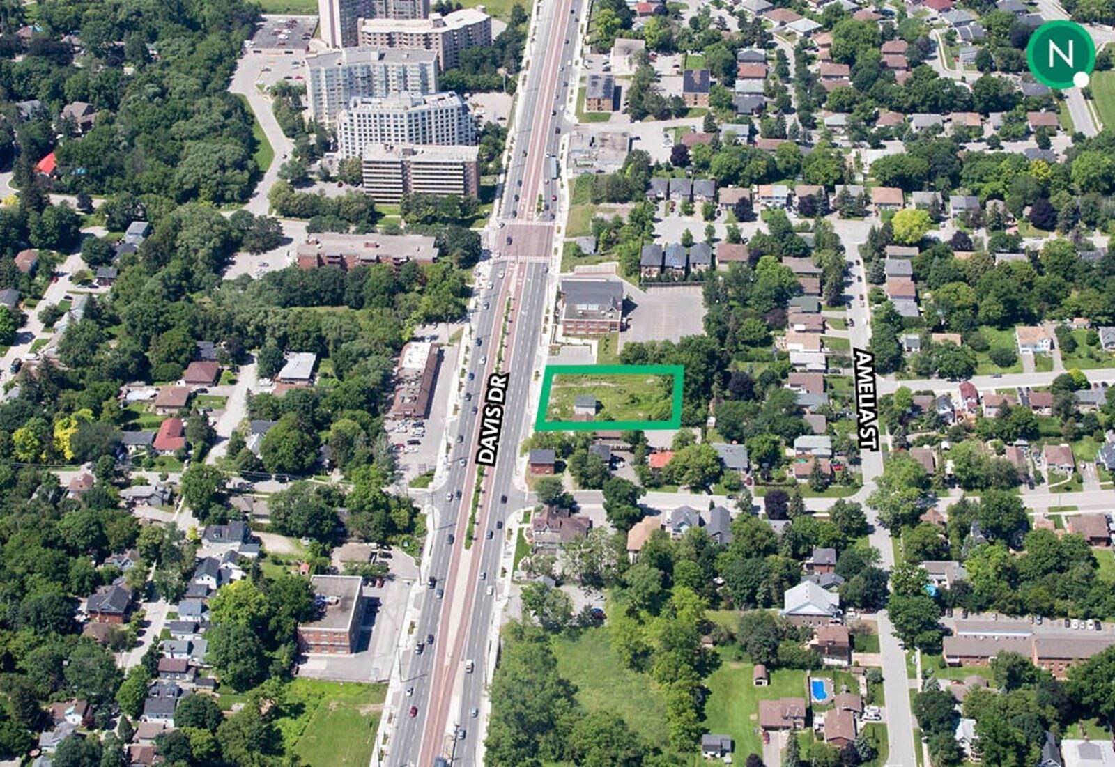 345-351 Davis Dr, Newmarket, ON à vendre Aérien- Image 1 de 1