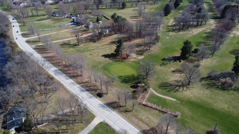 1415 SR 120, Bristol, IN à vendre - Photo du bâtiment - Image 2 de 7