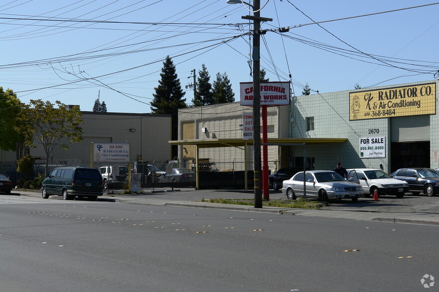 2674 Middlefield Rd, Redwood City, CA for sale - Building Photo - Image 2 of 3