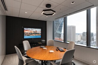 920 5th Ave, Seattle, WA à louer Photo intérieure- Image 2 de 11