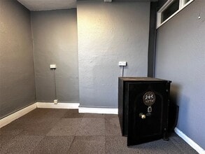 1-5 Warstone Ln, Birmingham à louer Photo intérieure- Image 2 de 5