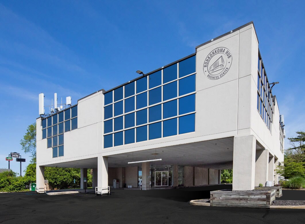 5018 Express Dr S, Ronkonkoma, NY à louer Photo principale- Image 1 de 3