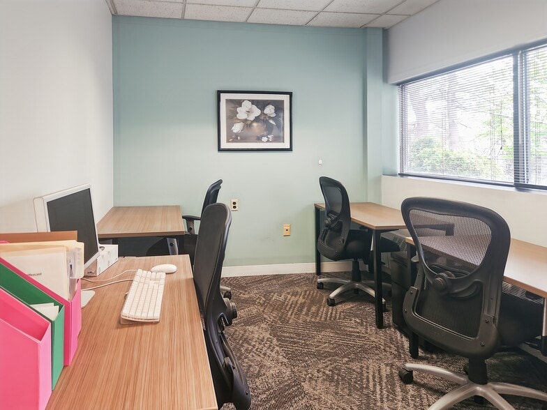 945 Concord St, Framingham, MA for lease - Building Photo - Image 2 of 12