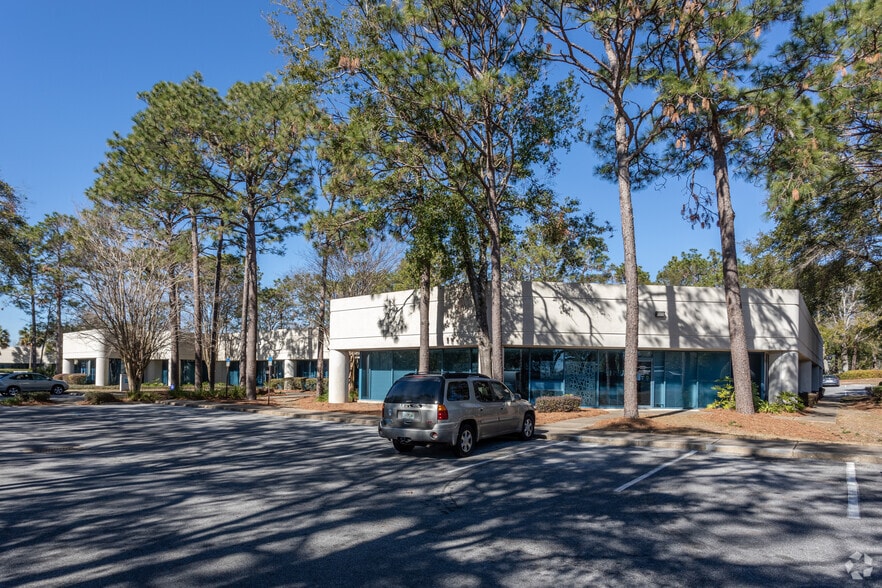 2190 Airport Blvd, Pensacola, FL for sale - Building Photo - Image 2 of 4
