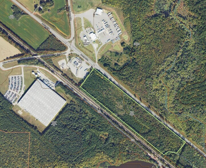 County Dr, Disputanta, VA à vendre - Photo principale - Image 1 de 3