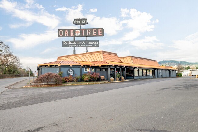 Plus de détails pour 1020 Atlantic Ave, Woodland, WA - Commerce de détail à louer