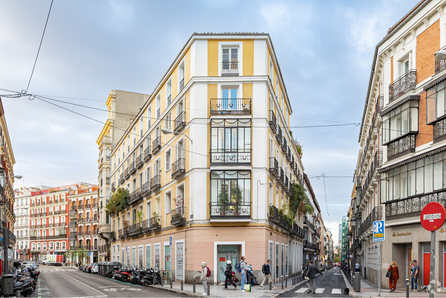 Calle de Barquillo, 44, Madrid, Madrid à louer - Photo principale - Image 1 de 4