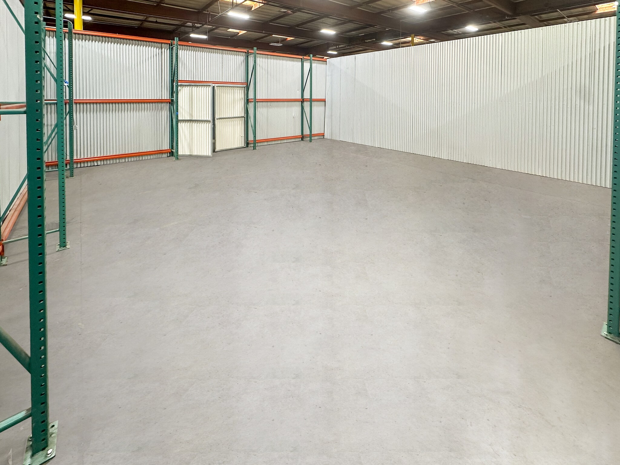 5625 E Firestone Blvd, South Gate, CA à louer Photo intérieure- Image 1 de 4