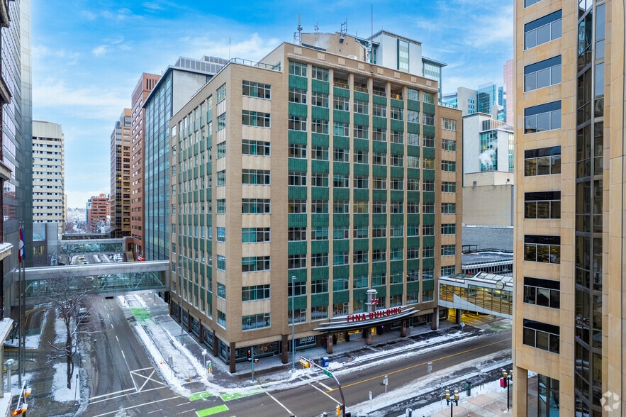 736 8 Av SW, Calgary, AB for lease - Primary Photo - Image 1 of 16