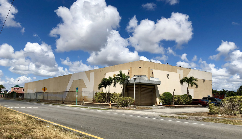 4401 NW 167th St, Miami Gardens, FL for lease - Building Photo - Image 1 of 12