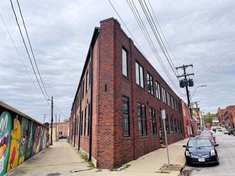 209 W 19th Ter, Kansas City, MO à louer - Photo du bâtiment - Image 1 de 15