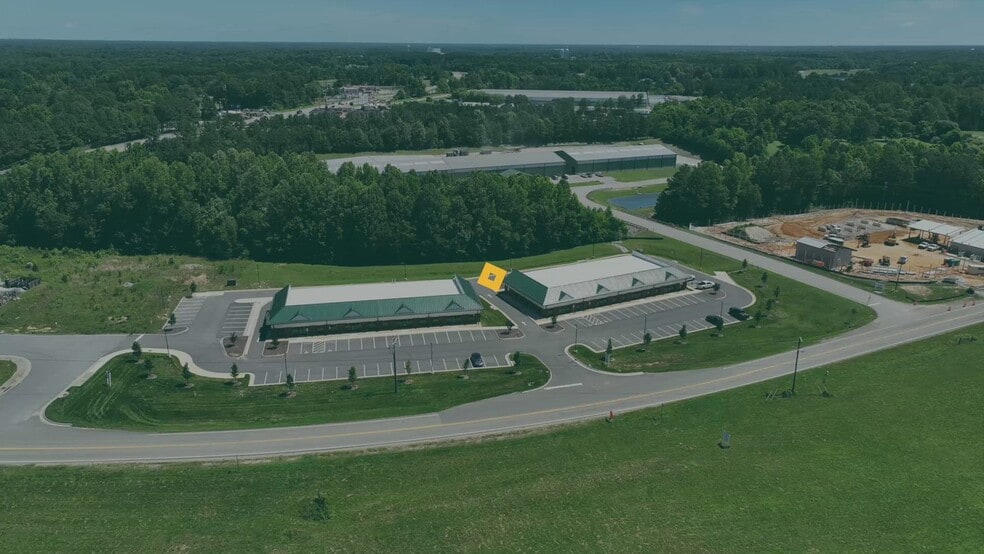 25210 Hofheimer Way, North Dinwiddie, VA à louer - Vidéo sur l’inscription commerciale - Image 2 de 11
