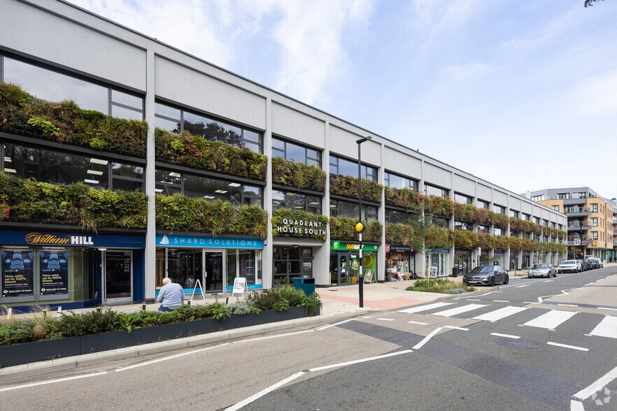 31-65A Croydon Rd, Caterham for lease - Building Photo - Image 2 of 7