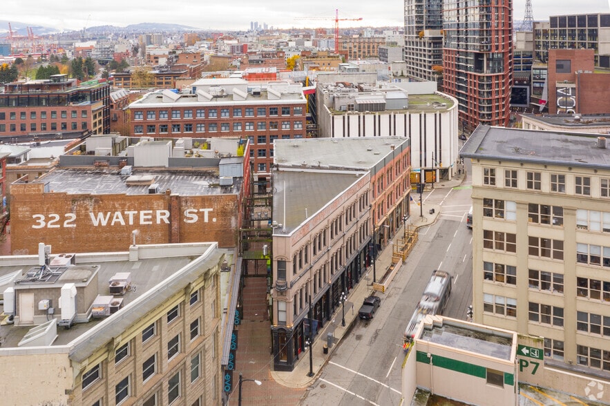 301-321 W Cordova St, Vancouver, BC for lease - Building Photo - Image 3 of 7