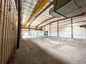 1701 Industrial Blvd, Brenham, TX for lease Interior Photo- Image 2 of 10