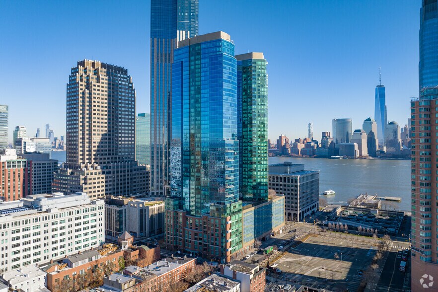 77 HUDSON St, Jersey City, NJ à vendre - Photo du bâtiment - Image 3 de 9