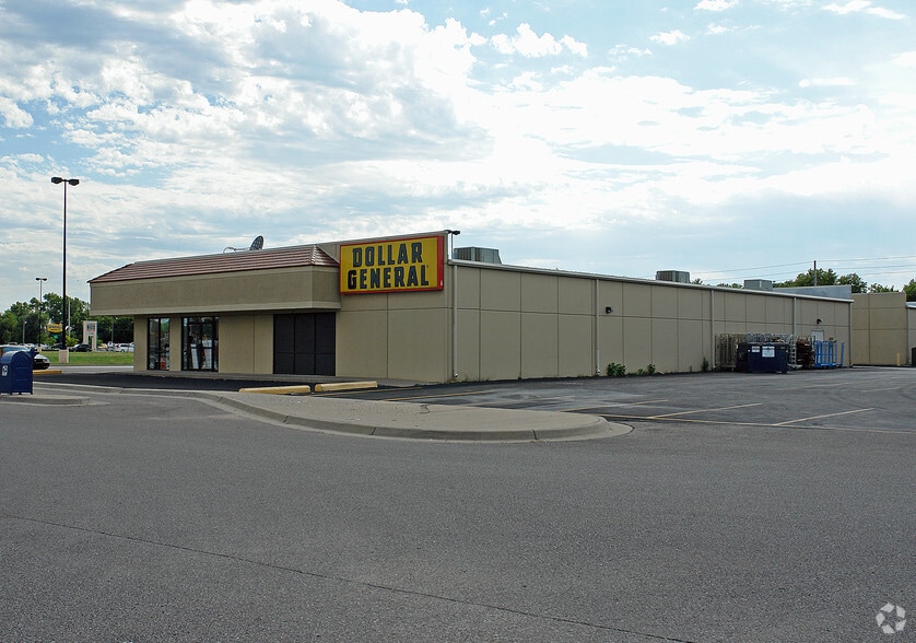 2424 S Broadway St, Wichita, KS for sale - Building Photo - Image 2 of 4