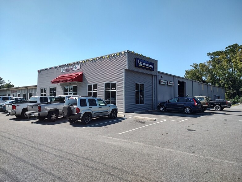688 Hwy 70 Otway, Beaufort, NC for lease - Primary Photo - Image 1 of 11