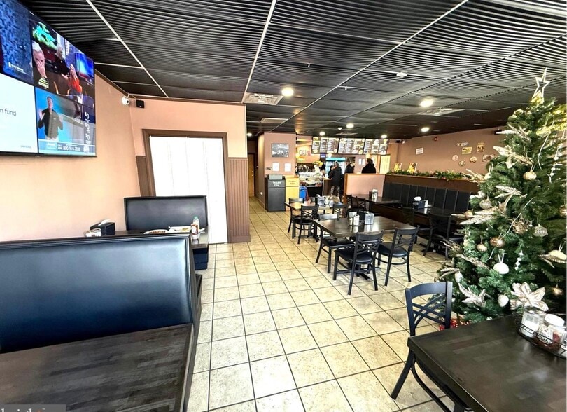 3862 Terrace St, Philadelphia, PA for lease - Building Photo - Image 3 of 14