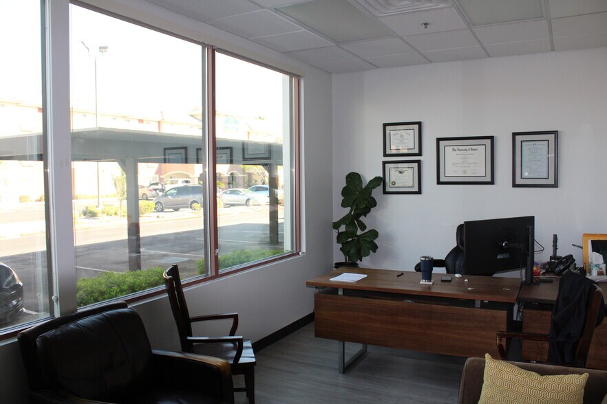 9580 W Sahara Ave, Las Vegas, NV à louer - Photo intérieure - Image 3 de 7