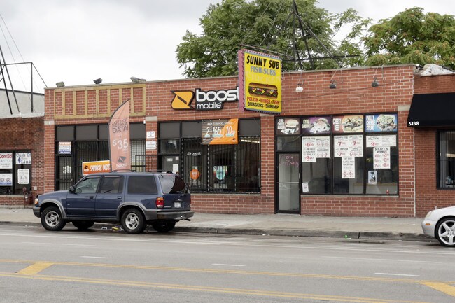 Plus de détails pour 5140-5144 W Madison St, Chicago, IL - Commerce de détail à louer