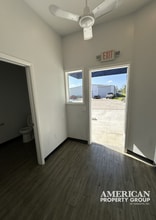 1657 University Pky, Sarasota, FL à louer Photo intérieure- Image 2 de 6