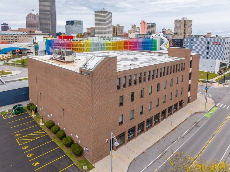 109 S Union St, Rochester, NY à louer - Photo du bâtiment - Image 2 de 28