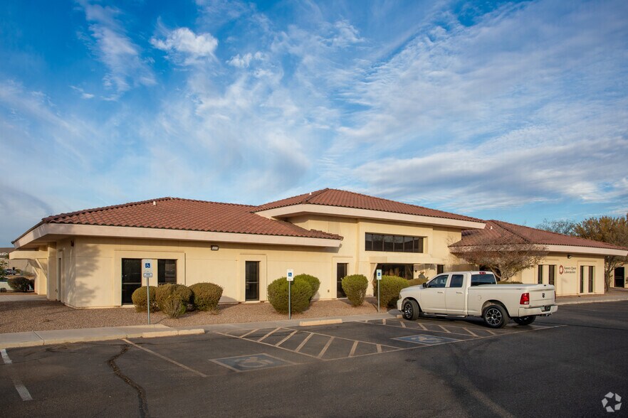 1860 E Salk Dr, Casa Grande, AZ à louer - Photo du bâtiment - Image 1 de 3
