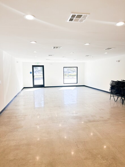 3015-3021 Ocean Park Blvd, Santa Monica, CA à louer - Photo du bâtiment - Image 3 de 5