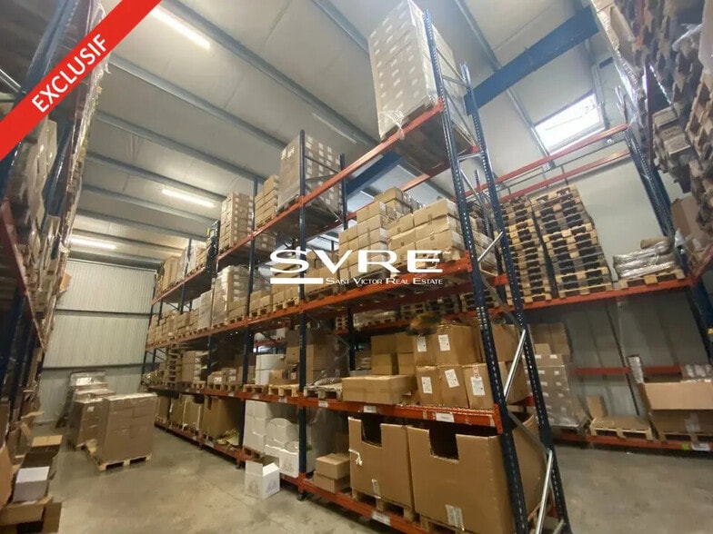 Office in Rousset for lease - Interior Photo - Image 1 of 2