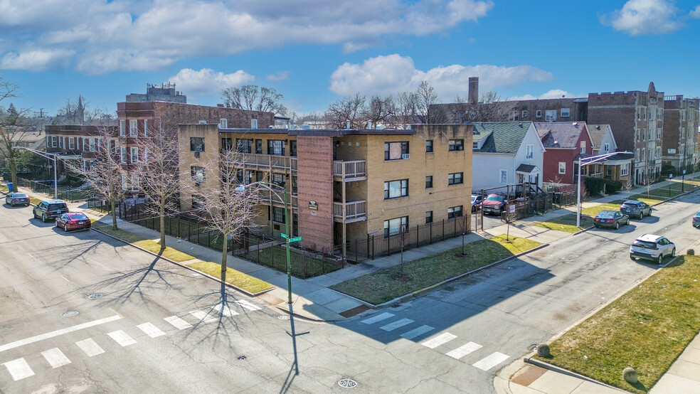 7800 S Coles Ave, Chicago, IL for sale - Building Photo - Image 1 of 14