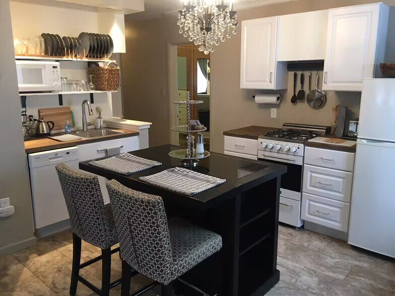 856 E Carter St, Pocatello, ID à vendre - Photo du bâtiment - Image 2 de 17