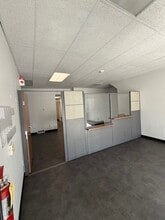 148 N Saginaw St, Pontiac, MI for lease Interior Photo- Image 1 of 10