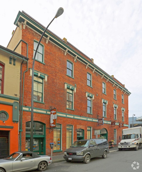 1005 Broad St, Victoria, BC à louer - Photo du bâtiment - Image 2 de 4