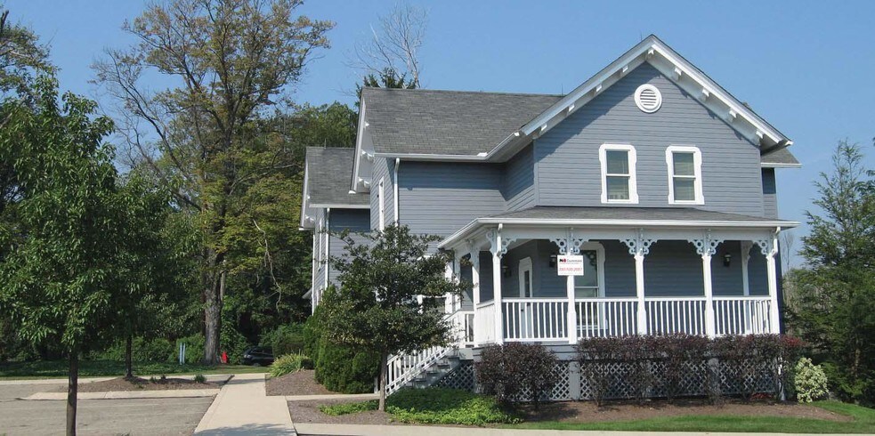 481 Cleveland Massillon Rd, Akron, OH for sale - Primary Photo - Image 1 of 11