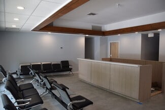 Plus de détails pour 120 N Country Rd, Port Jefferson, NY - Bureau à louer