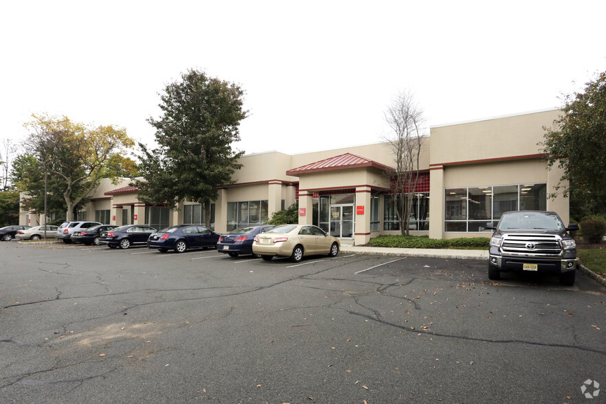 800 Silvia St, Ewing, NJ for lease - Primary Photo - Image 1 of 3