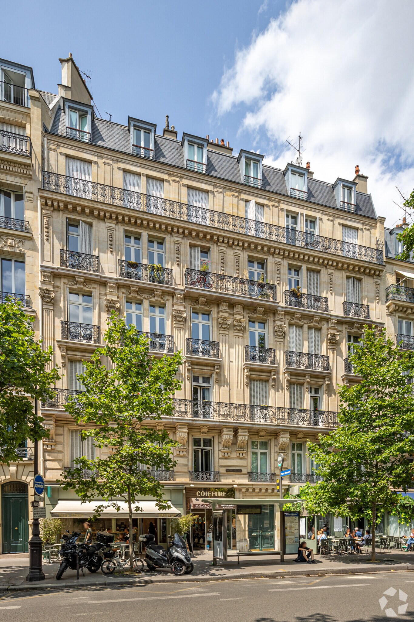 25 Avenue Niel, Paris à louer Photo du bâtiment- Image 1 de 6