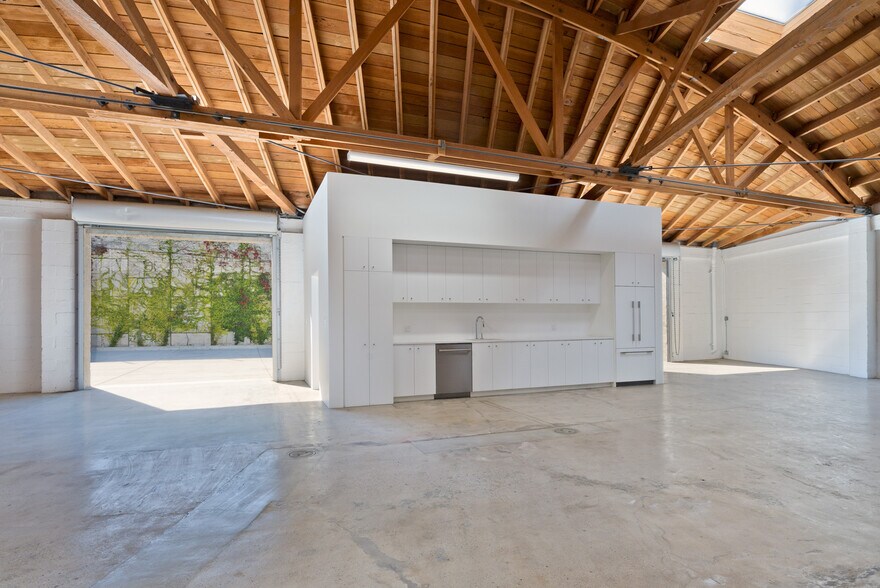 5142-5148 W Jefferson Blvd, Los Angeles, CA à louer - Photo intérieure - Image 3 de 8