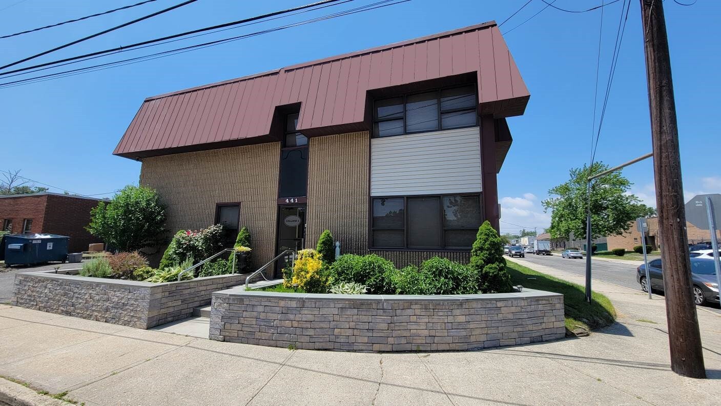 441 Falmouth Rd, West Babylon, NY for sale Building Photo- Image 1 of 1