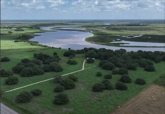 More details for 19313 Texas 172, La Ward, TX - Land for Sale