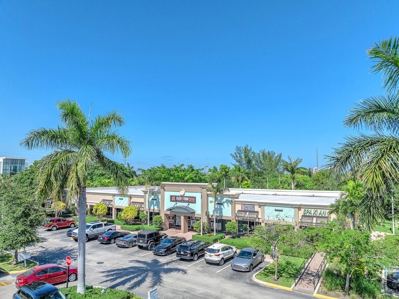 141 NW 20th St, Boca Raton, FL for lease - Building Photo - Image 1 of 16
