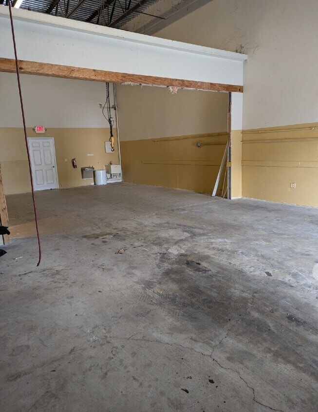 841-865 S Kings, Fort Pierce, FL 34945 - Unité 865 - - Photo intérieure - Image 2 of 3